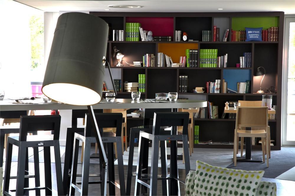 Hotel Ibis Styles Nantes Reze Aeroport Zewnętrze zdjęcie