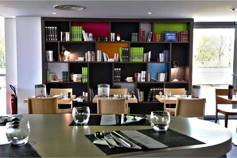 Hotel Ibis Styles Nantes Reze Aeroport Zewnętrze zdjęcie